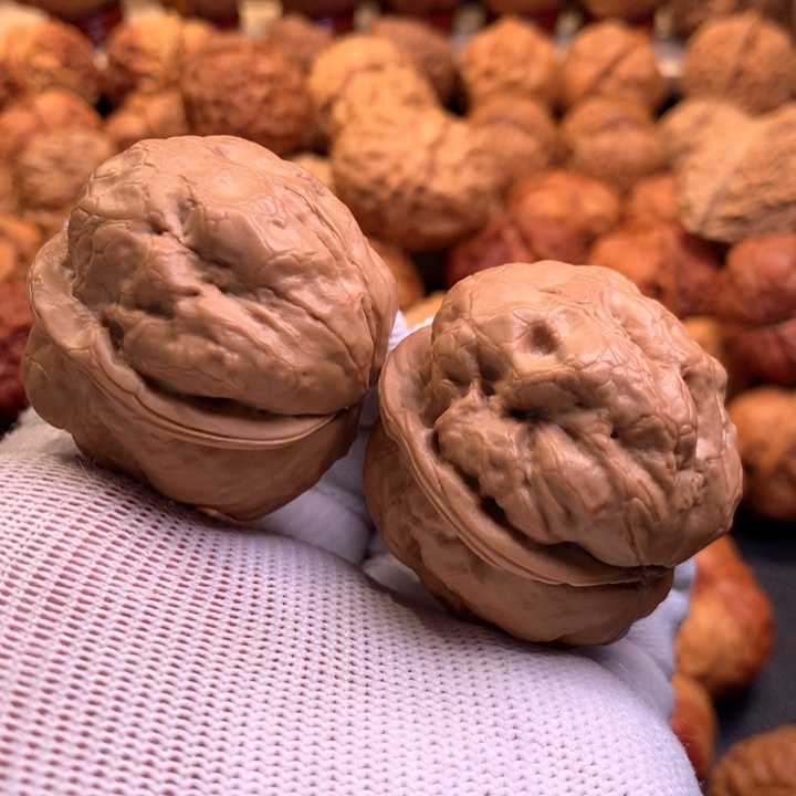 文玩核桃吊坠18……..