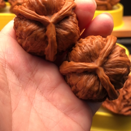 恒***厂吊坠文玩核桃核桃