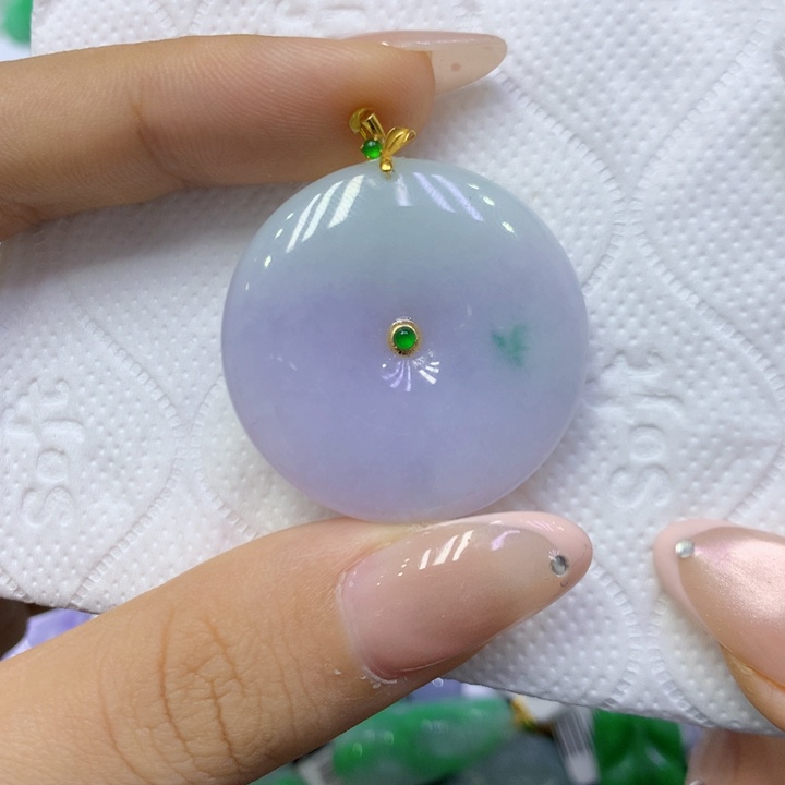 颈饰18K金镶嵌翡翠