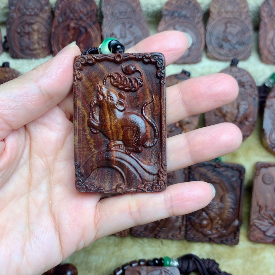 【闪购商品】手串/手链黄花梨/降香黄檀鸿*行