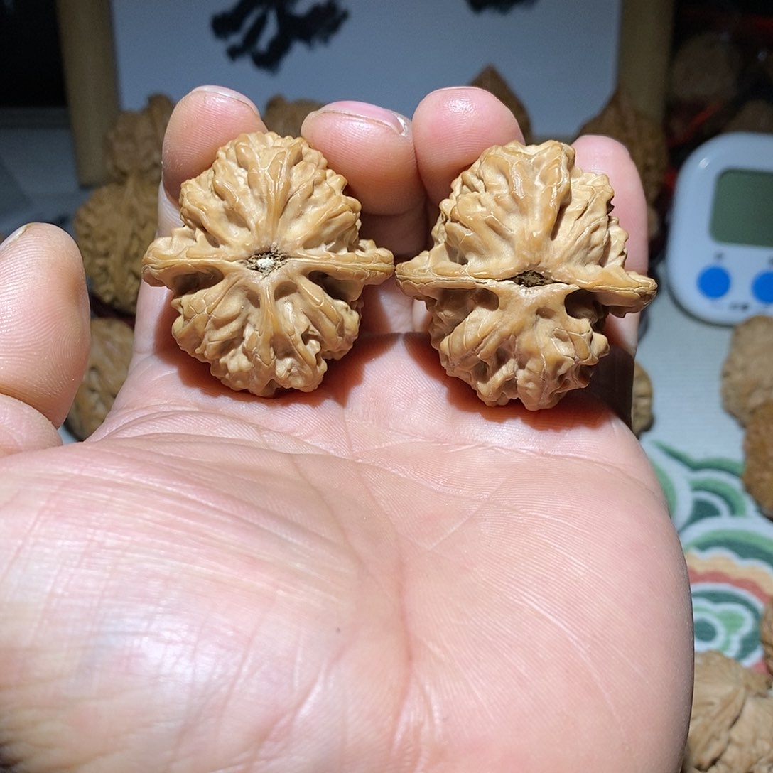 文玩核桃把件39尺梨木台