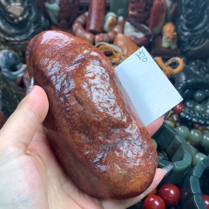 透闪石质玉未镶嵌珠宝奇石