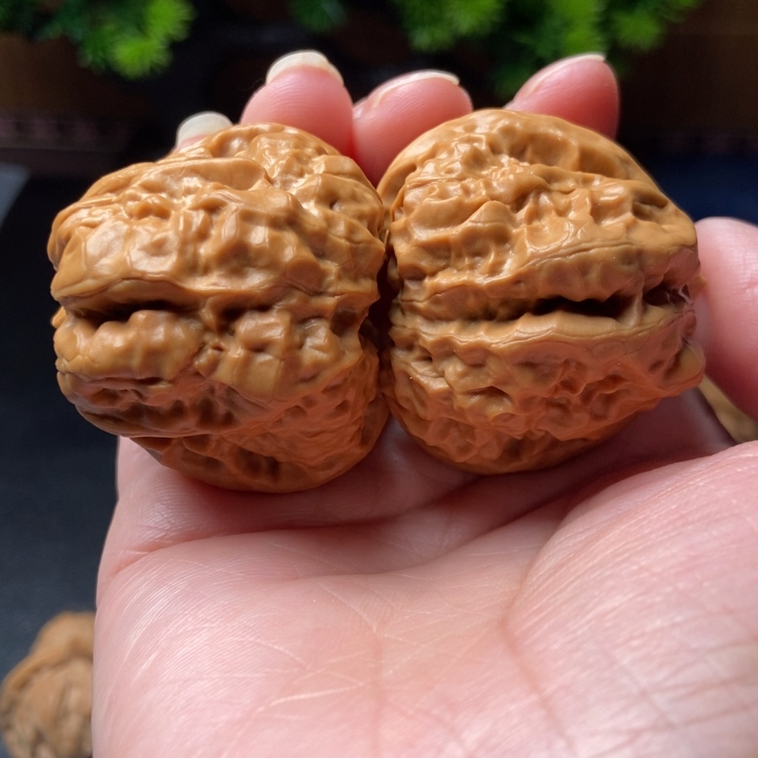 B***i文玩核桃把件蛤蟆头