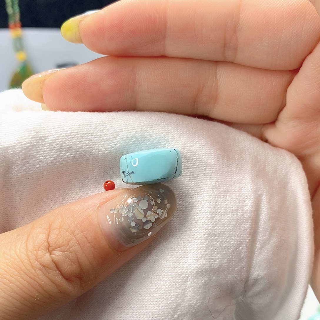 南红玛瑙未镶嵌珠宝奇石