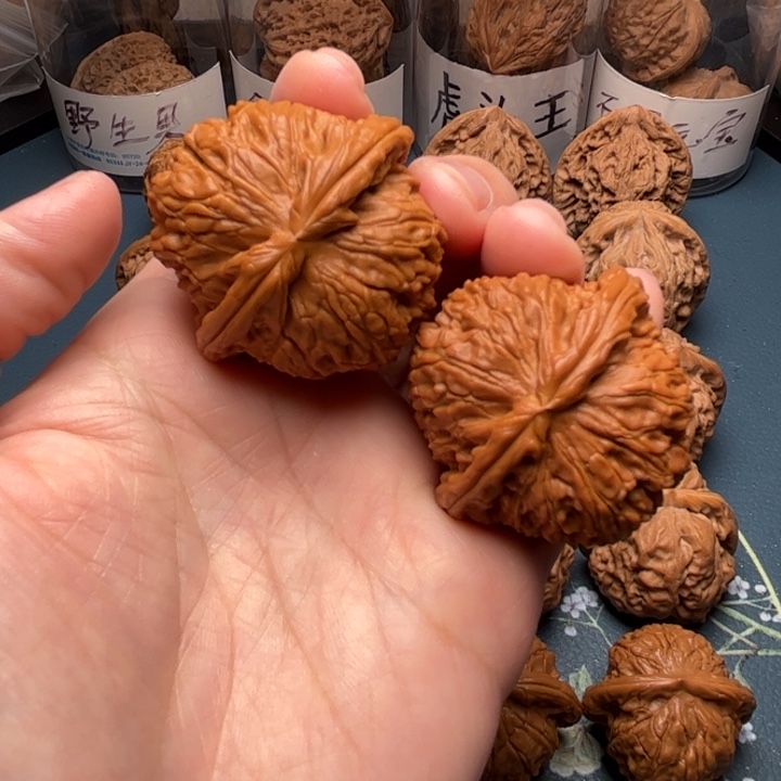 文玩核桃吊坠41全品闷白