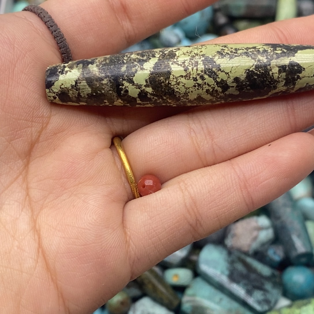 南红玛瑙未镶嵌珠宝奇石