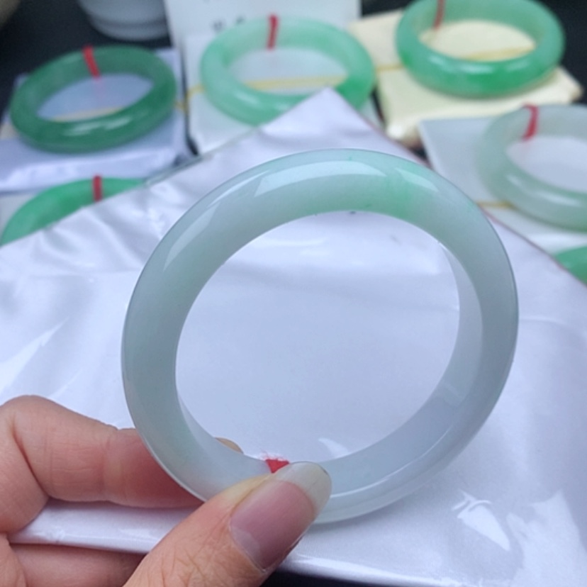 【闪购商品】翡翠戒指未镶嵌          正圈54.6 白底青