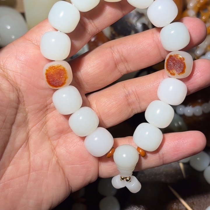 和田玉颈饰未镶嵌14*13