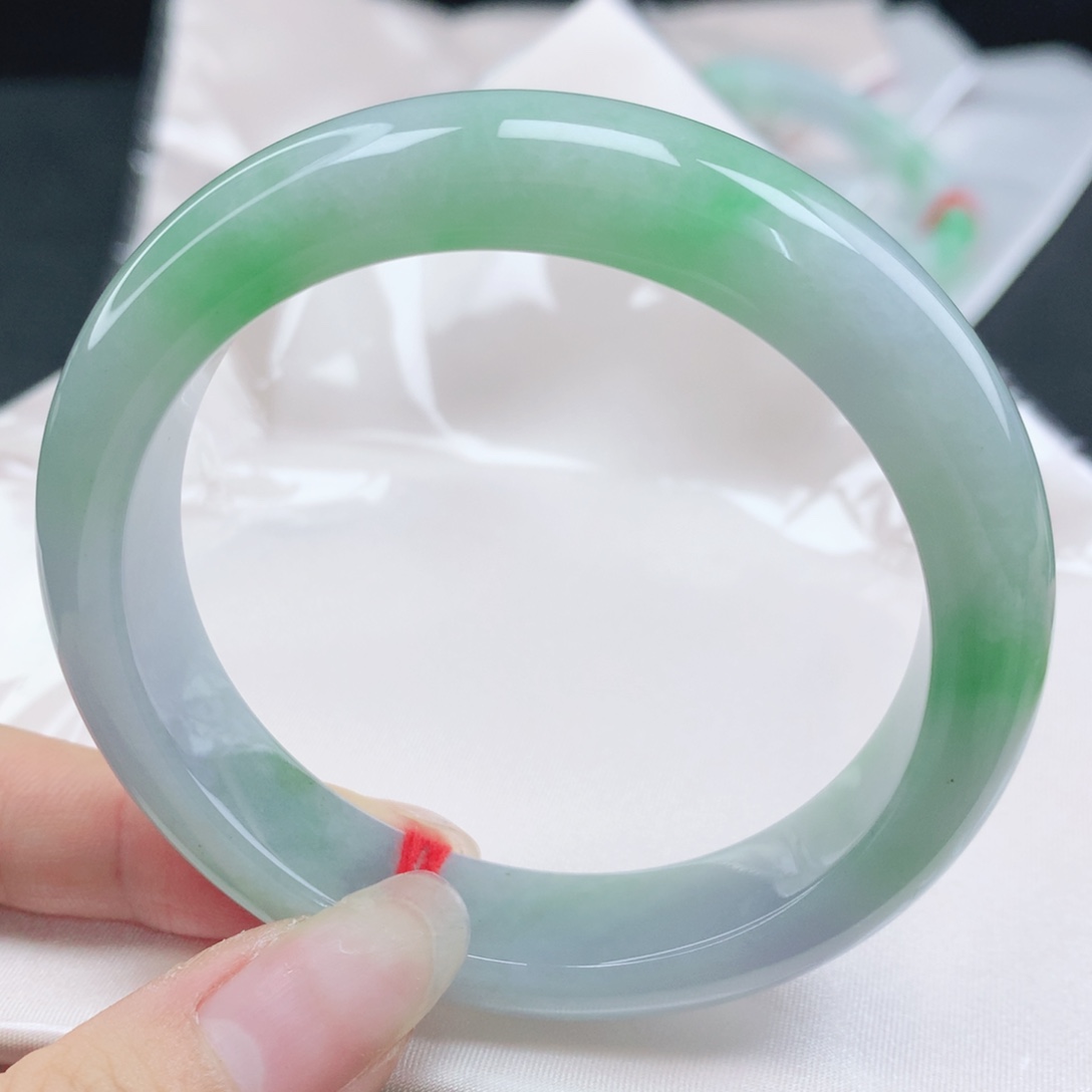 翡翠未镶嵌手镯缅甸56.7飘阳绿正圈