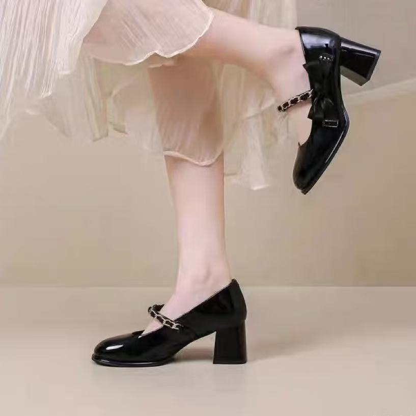 C4537 黑色  时尚舒适粗跟圆头浅口玛丽珍女单鞋