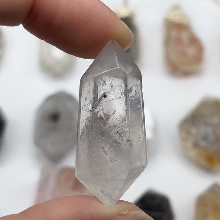 颈饰未镶嵌水晶水胆彩虹闪灵钻37mm+