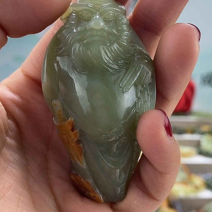 透闪石质玉把件未镶嵌