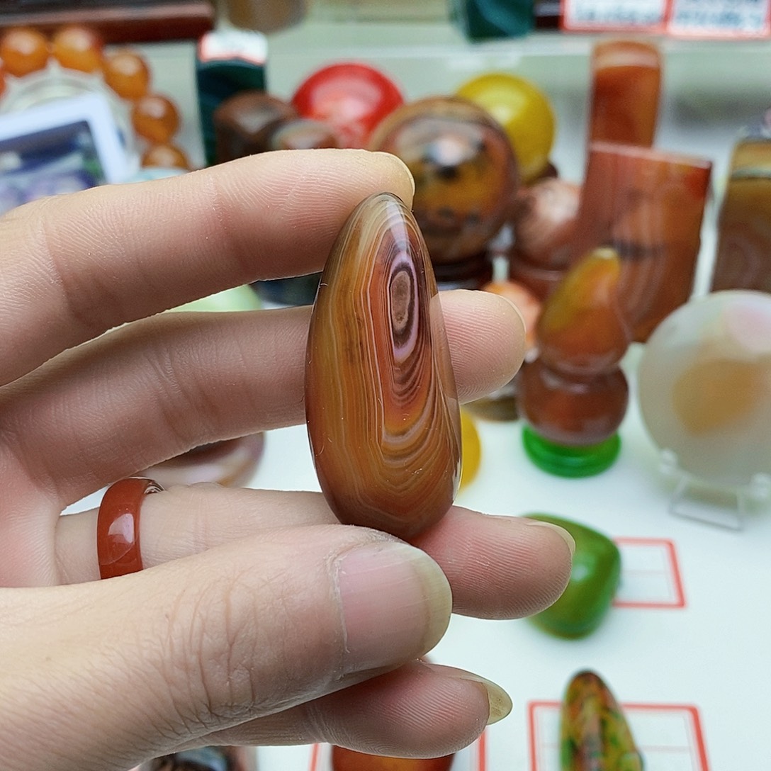 玛瑙/玉髓未镶嵌珠宝奇石