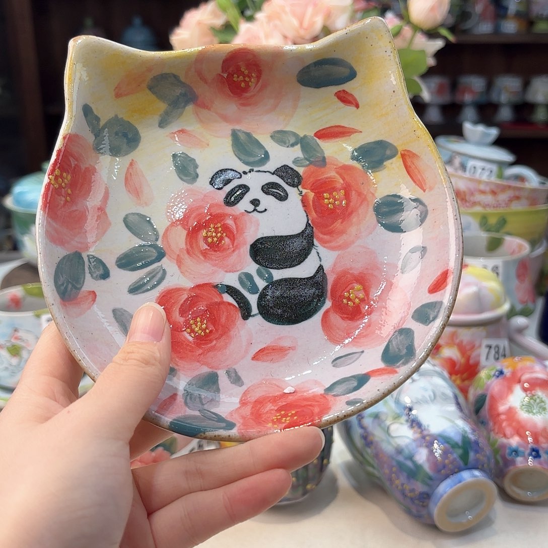 瓷片兔兔好可爱啊我