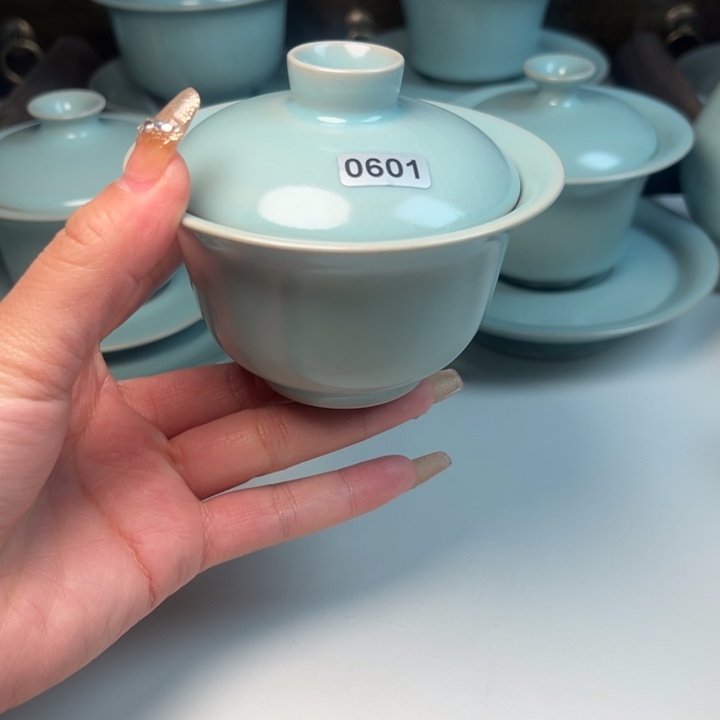 瓷片哇微瑕哈哈哈哈哈哈哈