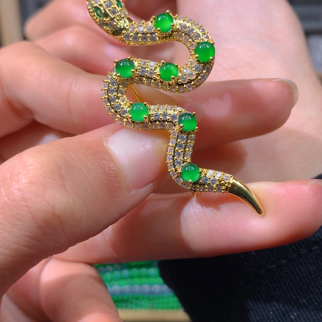 翡翠戒指未镶嵌天然翡翠