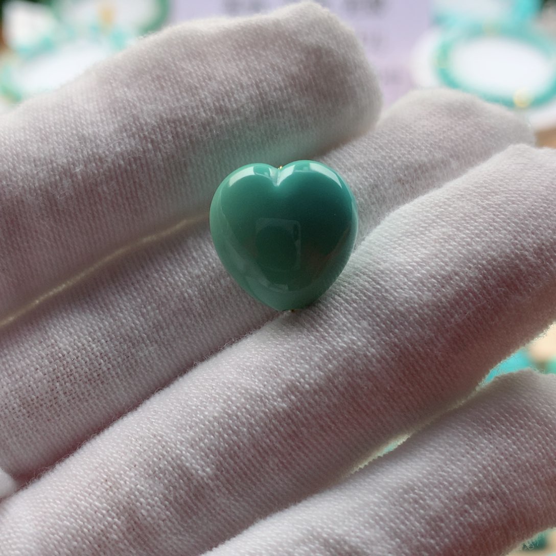 绿松石配饰未镶嵌