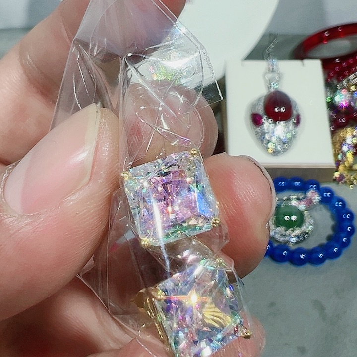 红宝石颈饰未镶嵌