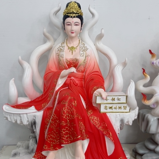 【闪购商品】玉仿瓷19寸女狐