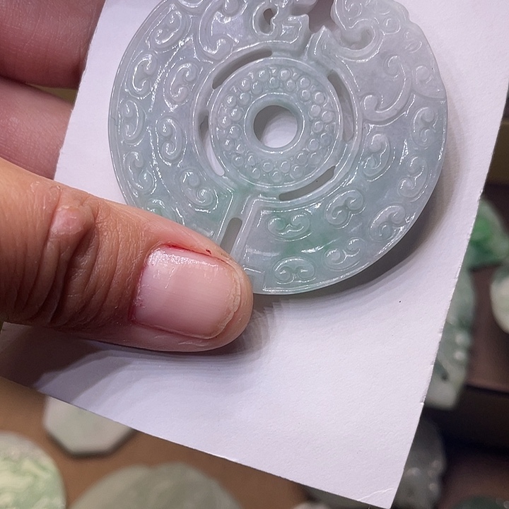 定制翡翠未镶嵌翡翠吊坠