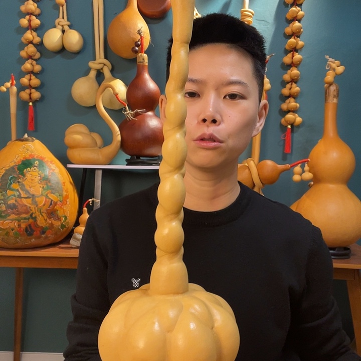 张***3135779887555885998