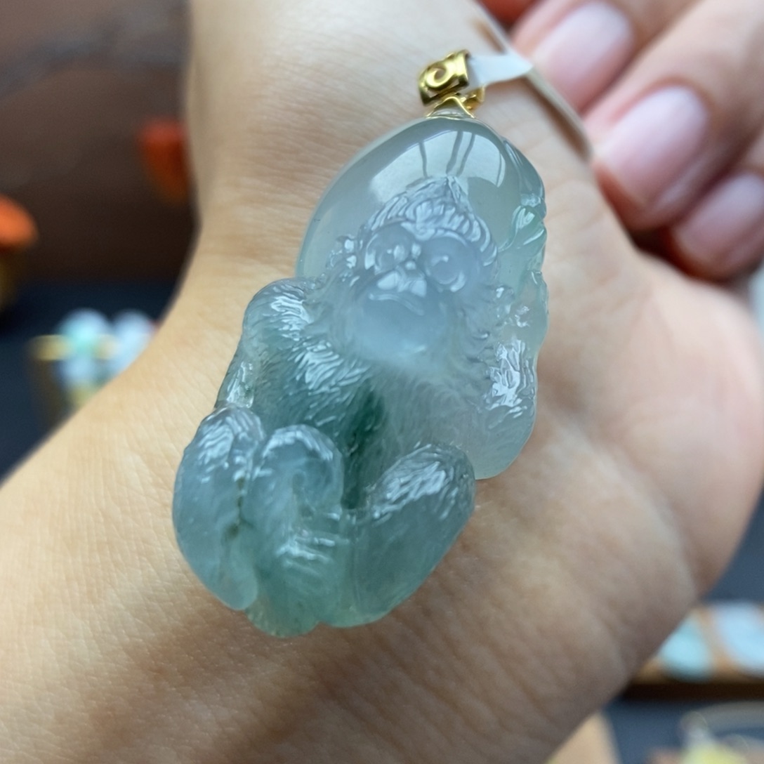 【闪购商品】颈饰18K金镶嵌翡翠48