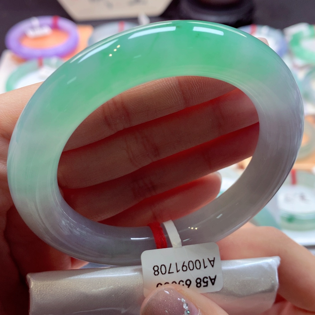 翡翠手镯未镶嵌16圆条77