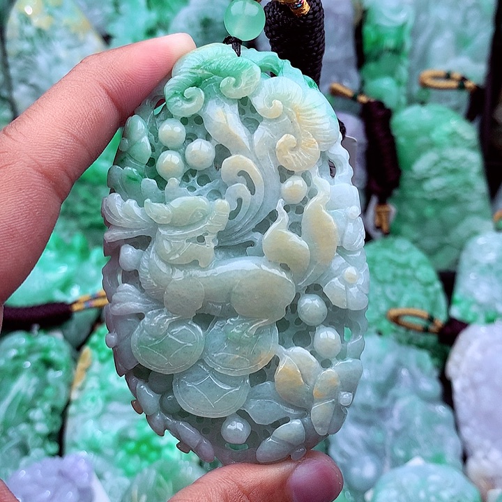 翡翠未镶嵌吊坠(不含链)深****冰