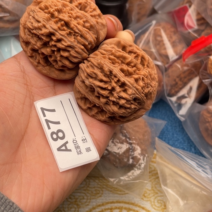 文玩核桃吊坠核桃