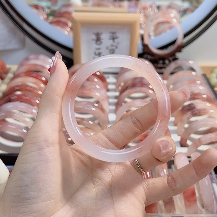 石英质玉手镯未镶嵌安*.