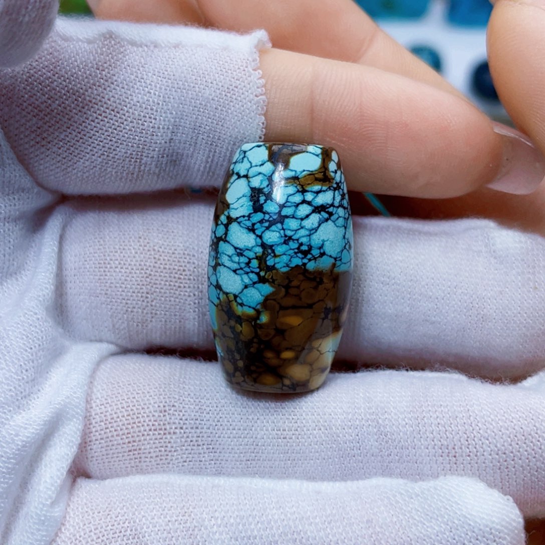 绿松石未镶嵌饰品