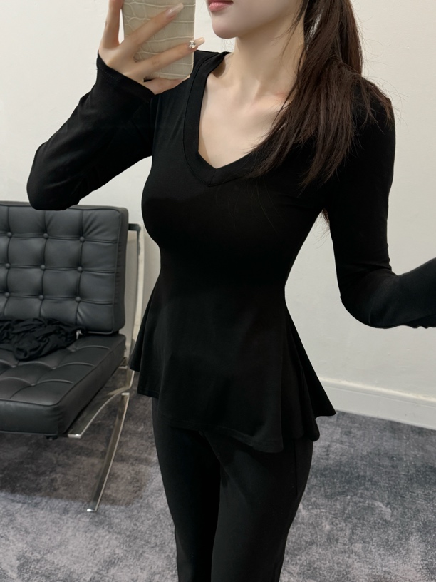 2025秋新款辣妹小众设计V领长袖T桖女修身时尚显瘦百搭上衣6889