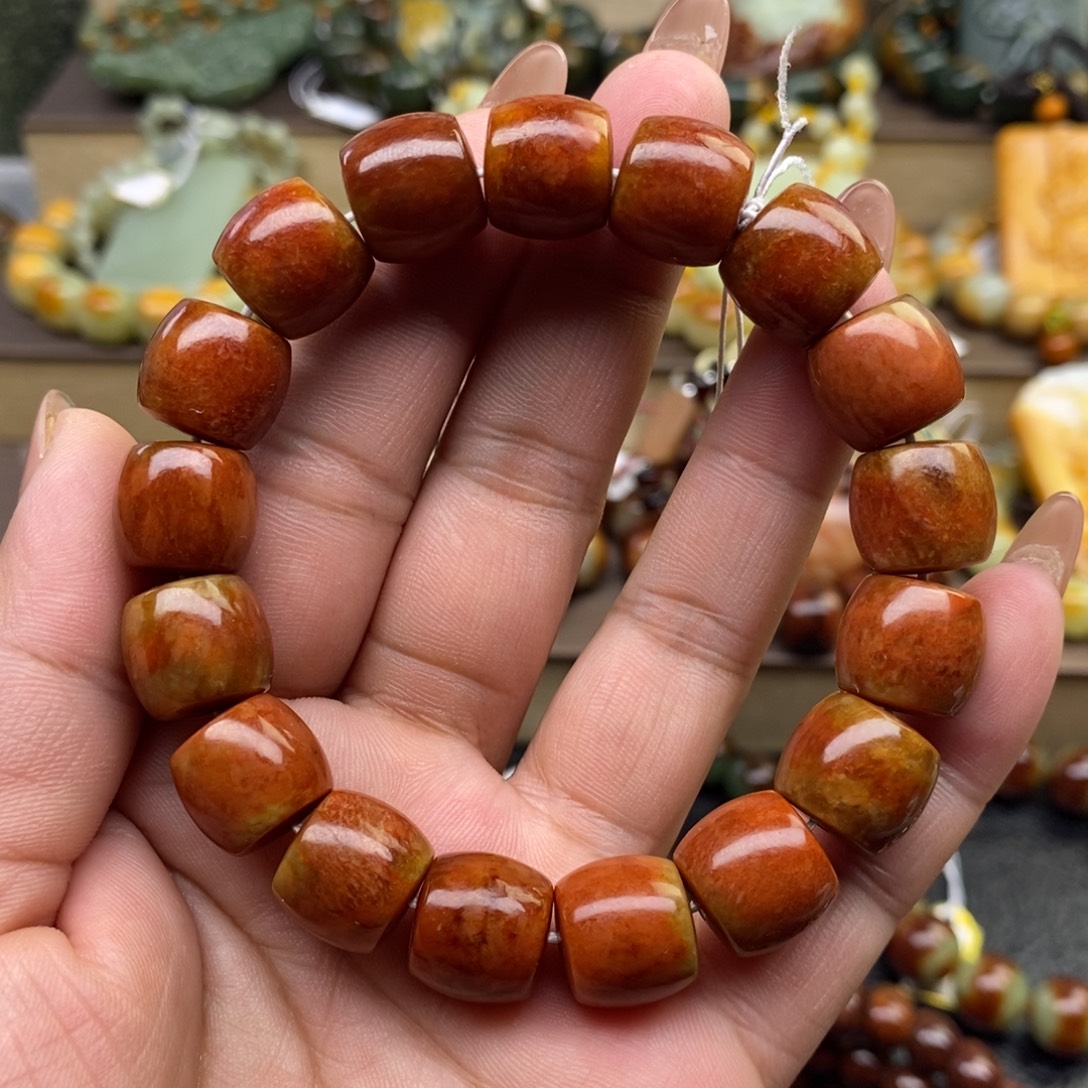 透闪石质玉未镶嵌手串