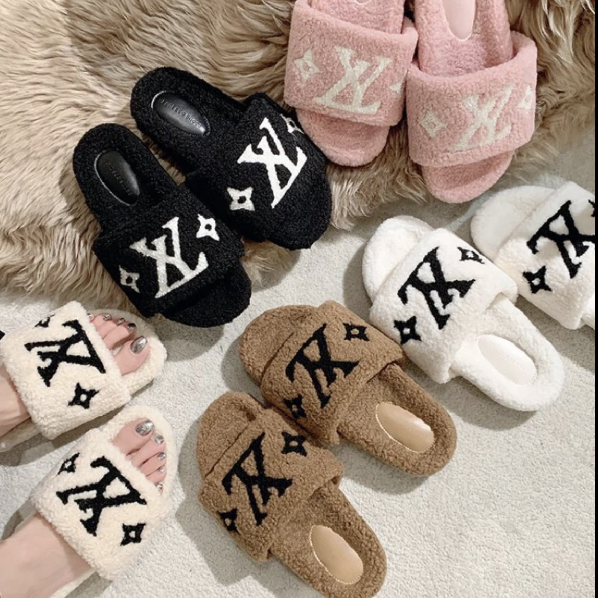2025秋冬新款厚底毛毛拖鞋女外穿网红韩版字母刺绣毛绒保暖棉拖鞋