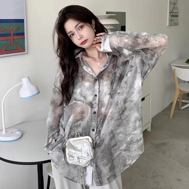 多米娇服饰店时尚牛仔短款