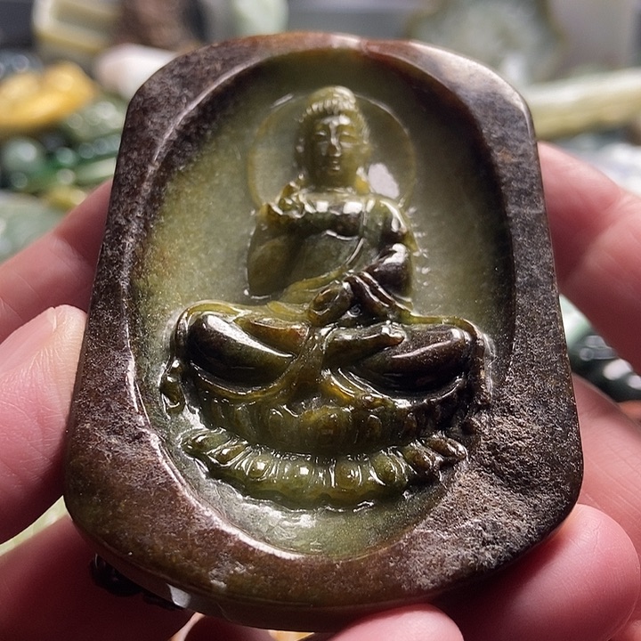 翡翠吊坠(不含链)未镶嵌缠**戏