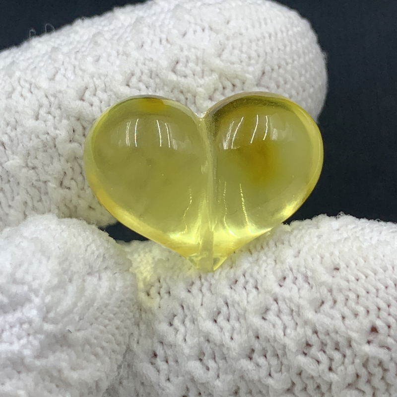 P1151保真原矿俄料尺寸22.8*17.2mm蜜蜡屁桃爱心单颗隔珠支持复检