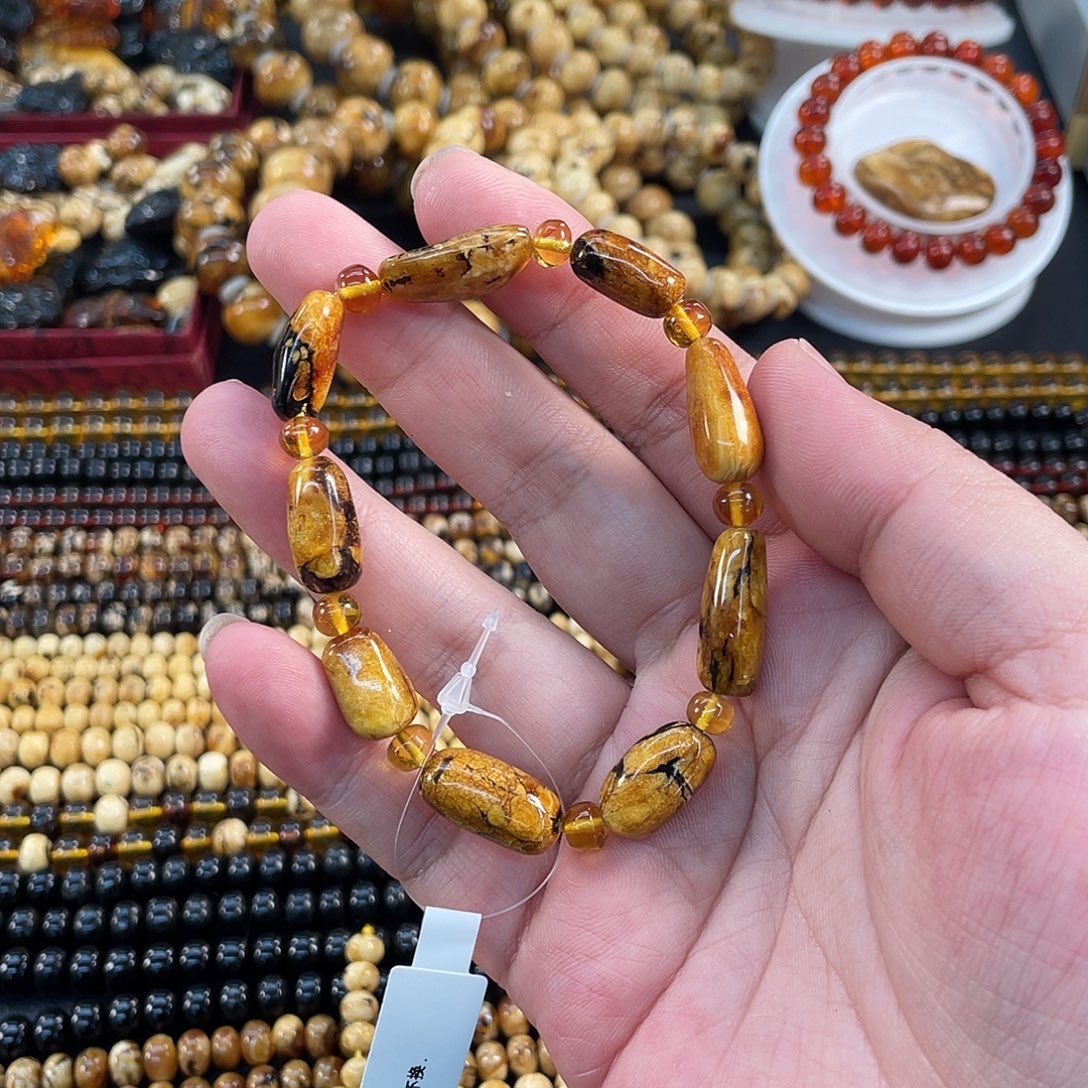 琥珀未镶嵌裸石蜜蜡随型