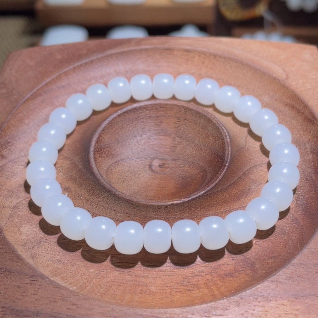 未镶嵌手链和田玉卡7