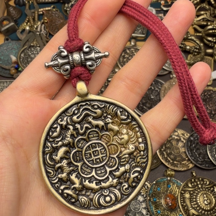 藏传文玩九宫如图