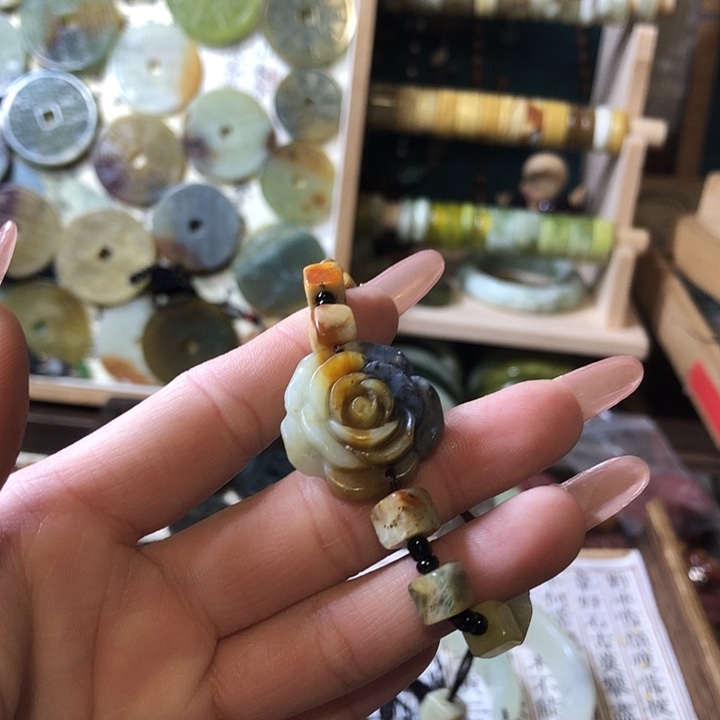 岫玉岫玉手链未镶嵌