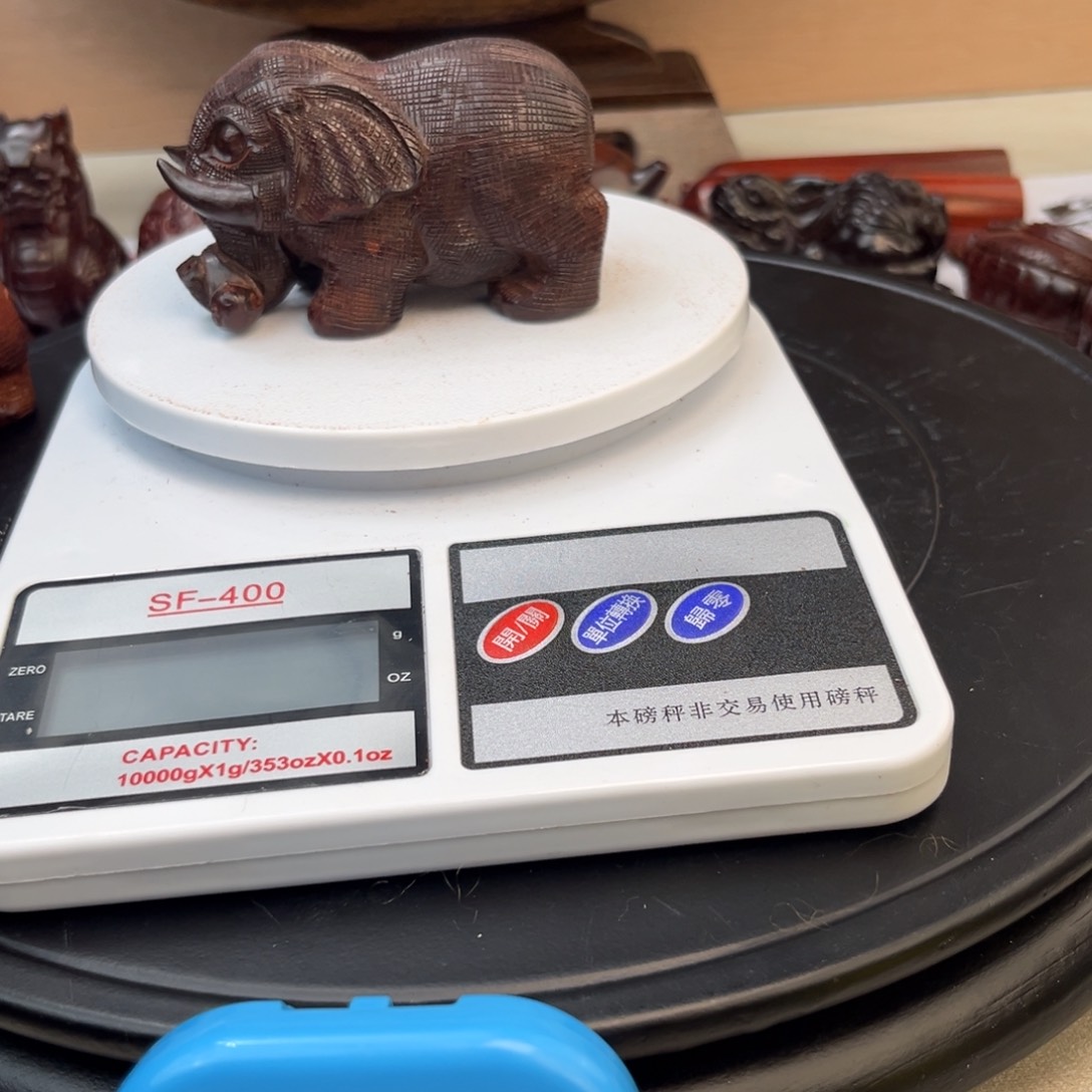 用****7印度小叶紫檀大象