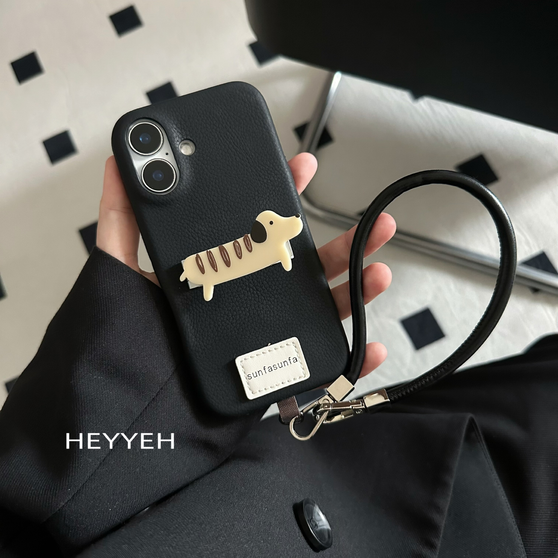 可爱黑色腊肠狗折叠支架适用iPhone16苹果15pro max手机壳17皮质