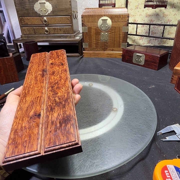 非洲紫檀（红花梨）大叶黄花梨