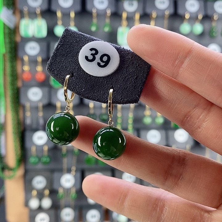 和田玉耳饰18K金镶嵌