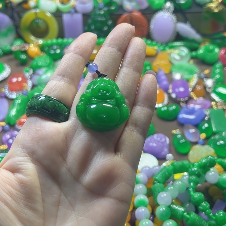 翡翠未镶嵌颈饰吊坠