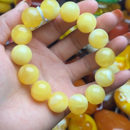 琥珀手串未镶嵌蜜蜡