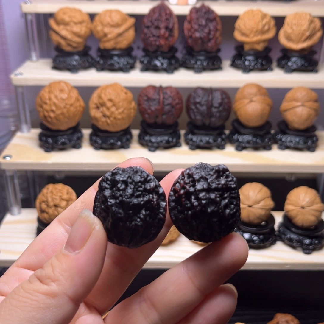 文玩核桃吊坠4w金甲麒麟34尺