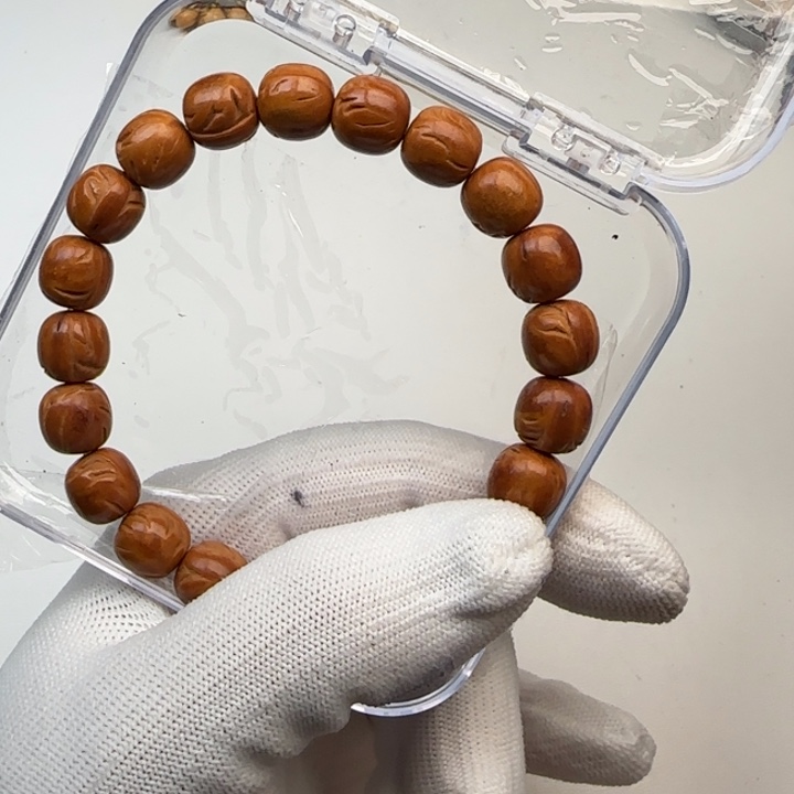 桃核桃核桃核手串