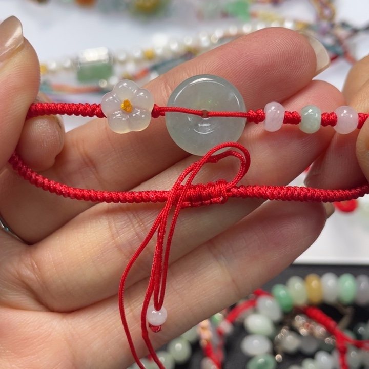 翡翠未镶嵌手绳7899999